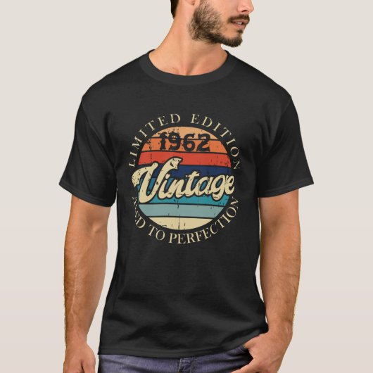 1962 Retro 60s and 70s Hippie Bday T-shirt (Voorkant)