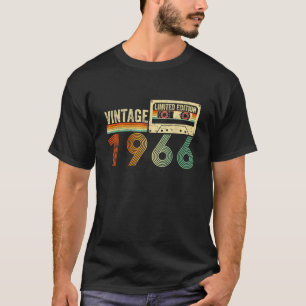 1966 Classic 60th Gift Design voor Funny Born in T-shirt