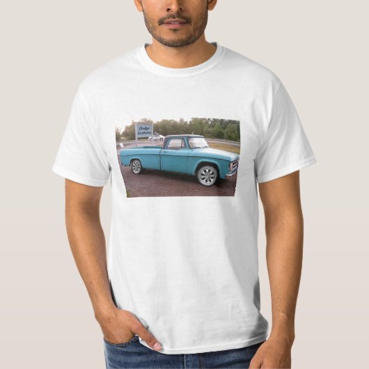 1969 Dodge D200 Camper Special Custom t-shirt (Voorkant)