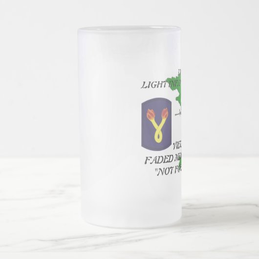 196e lichte Inf Vietnam Bevroeide Mok (Center)