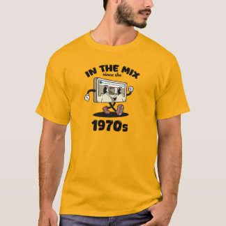 1970s Retro Mix Tape Cassetterebs - Tshirt