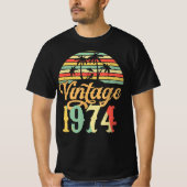 1974 Happy Birthday Gift,  1974 Classic Ge T-shirt (Voorkant)