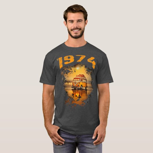 1974  Hippie Van Verjaardag Retro 70s Van T-shirt (Voorkant volledig)