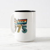  1975 Cassettebandje Mok – Retro 70s Coffee (Voorkant links)