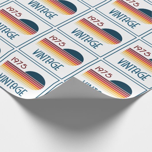  1975 Retro Stripe Zon 50e Verjaardag Cadeaupapier (Hoek)