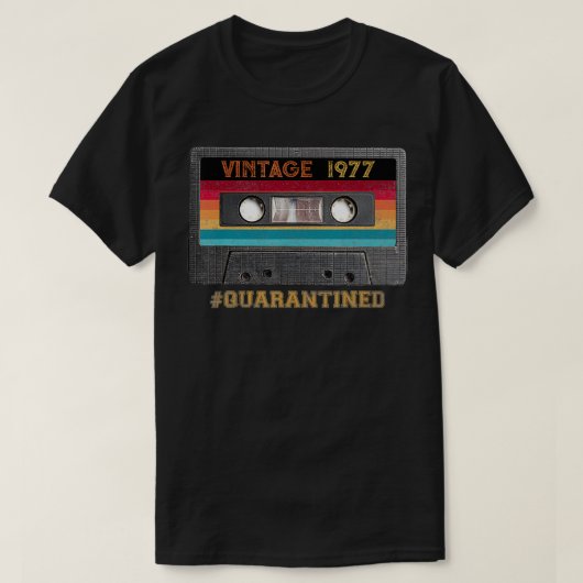  1977 Cassette 43 jaar oud 43e verjaardag Q T-shirt (Design voorkant)