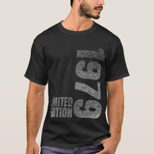1979 Born birthday present T-shirt
