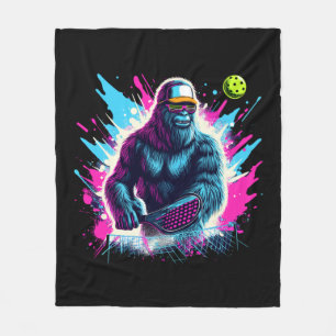 1980s Bigfoot Sasquatch Playing Pickleball 2 Fleece Deken