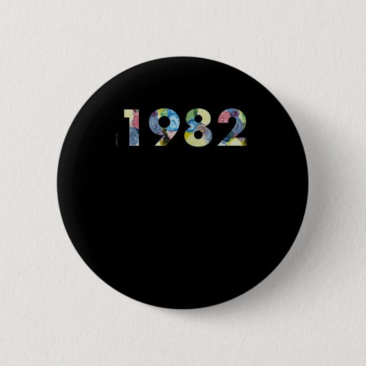 1982 4 RONDE BUTTON 5,7 CM (Voorkant)