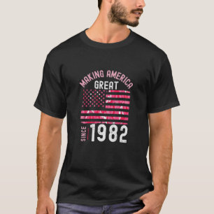 1982 Birthday 40 Years Old Womens Pink Camo USA T-shirt