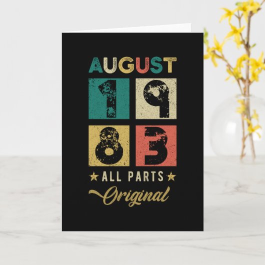 1983 August Birthday Retro Kaart (Gele Bloem)