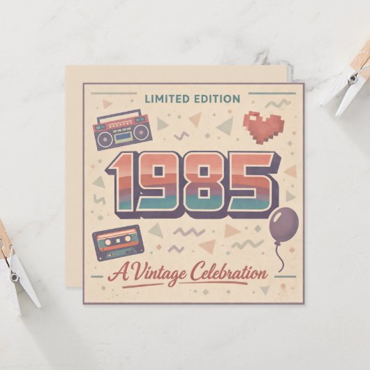 1985 Vintage Birthday Flat Card – Retro 80s Limite (Voorkant / Achterkant in situ)
