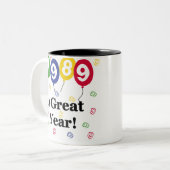 1989: een geweldige jaardag tweekleurige koffiemok (Voorkant links)