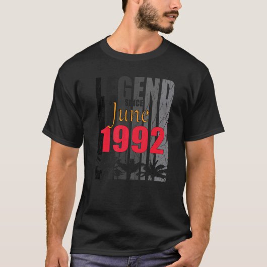 1992 Geboren in juni Gezegde T-shirt (Voorkant)
