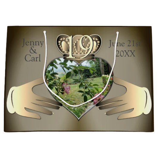 19e,8e Bronzen Foto Jubileum Claddaugh Groot Cadeauzakje (Voorkant)