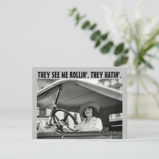 19E EEUW VROUW IN AUTO-FUNNY-Briefkaarten Briefkaart (Staand voorkant)