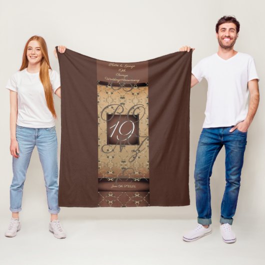 19e Jubileum voor bruiloft Dark Bronze Fleece Blan Deken (In situ)