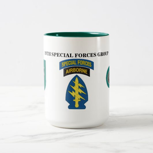 19E SPECIALE MOK VAN DE GROEP VAN DE KRACHTEN (Center)