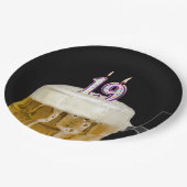 19e verjaardag bier op zwart Bord (Gekanteld)