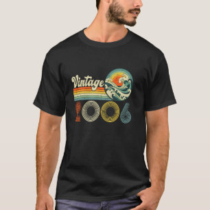 19e verjaardag cadeaus Vintage geboren in 2006 19  T-shirt