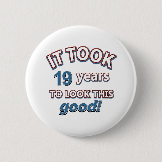19e verjaardag design ronde button 5,7 cm (Voorkant)