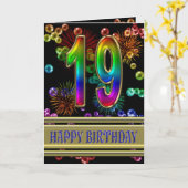 19e verjaardag met regenboogbubbels en vuurwerk kaart (Gele Bloem)
