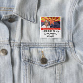 1.000.000 sterke SUPPORTING SB1070 Vierkante Button 5,1 Cm (In situ)