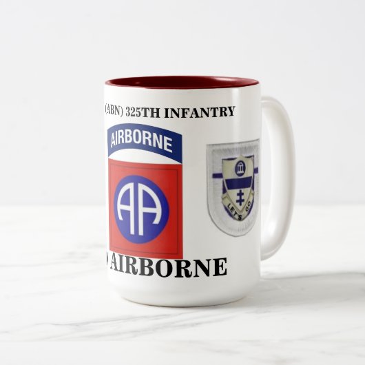 1/325 INFANTRY 82D ABN MOK (Voorkant rechts)