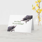 1 april de Kaart van de Verjaardag door (Gele Bloem)