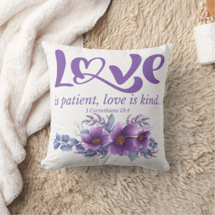 1 Corinthians 13:4 Love is Patient Paars Floral Kussen