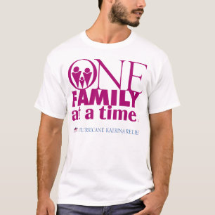 1 Familie in een tijd-T-shirt T-shirt