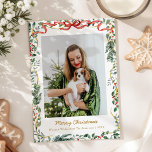 1 foto Christmas Lush Winter Greenery & Red Bow Feestdagenkaart<br><div class="desc">Vakantiefotokaart met weelderig groen en feestelijke accenten die frisse vakantiejuichen brengen,  perfect voor het delen van uw seizoensgroeten. *Opmerking: gebruik het gereedschap Uitsnijden om de plaatsing van foto's aan te passen.</div>