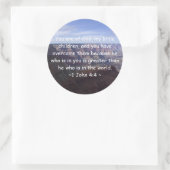 1 John 4:4 Ronde Sticker (Tas)