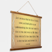 1 John 5:20 Hangend Wandkleed (Gebogen)