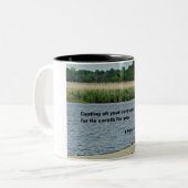 1 Peter 5:7 Al je zorg aan hem geven... Tweekleurige Koffiemok (Voorkant links)