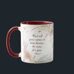 1 Petrus 5:7 Werp al uw zorgen op Hem, Bijbelvers Mok<br><div class="desc">Koffie mok met Christelijke inspirerend citaat schriftuur toont een elegante bloemige waterverf met een eenvoudige gouden lijst en sierlijke blozen roze bloemen en groen. Het bevat een bemoedigend Bijbelvers uit 1 Petrus 5:7: "Werp al uw zorgen op hem, omdat hij voor u zorgt."</div>