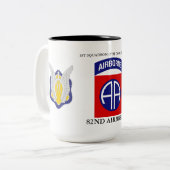 1 SQUADRON 17TH CAVALRY (RECON) 82ND AIRBORNE TWEEKLEURIGE KOFFIEMOK (Voorkant links)