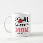 #1 Voetbalmoeder Roze Lettertype Rode Hart Koffiemok (Links)