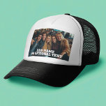 1 Volledige foto en tekst - horizontaal landschap Trucker Pet<br><div class="desc">Voeg uw favoriete horizontale afbeelding toe aan deze sjabloon. Een minimaal ontwerp met een foto die het hele oppervlak plus tekst bedekt.</div>