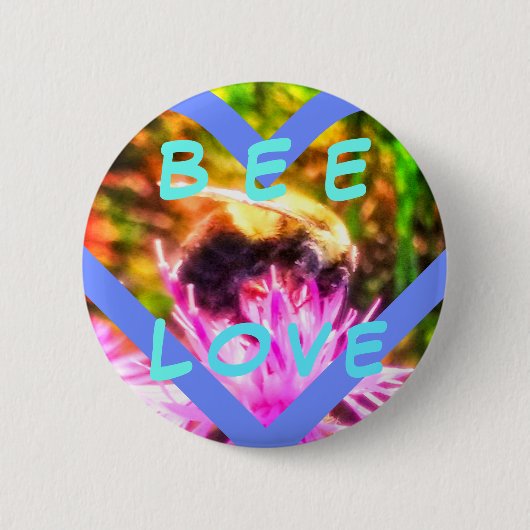 1BEE LOVE MED PIN RONDE BUTTON 5,7 CM (Voorkant)