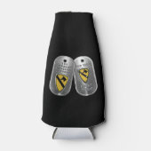 1e Cavaleriedivisie "1e Cav Labels" Flesjeskoeler (Voorkant)