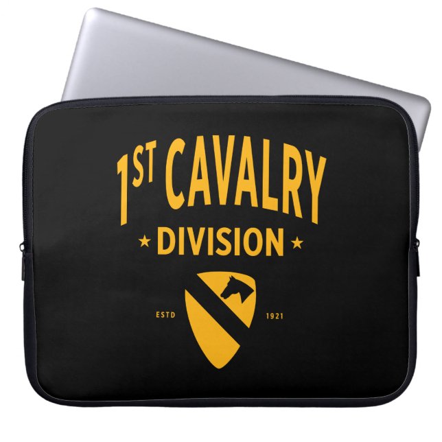 1e Cavaleriedivisie "Eerste Team" Laptop Sleeve (Voorkant)