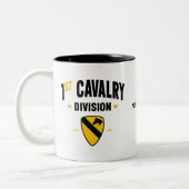 1e Cavaleriedivisie "Eerste Team Verenigde Staten" Tweekleurige Koffiemok (Links)