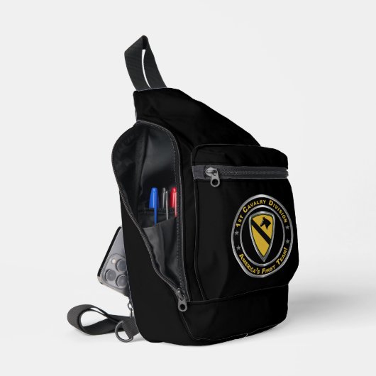 1e Cavaleriedivisie Sling Bag (Open)
