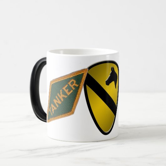 1e Cavalry Division Colour Change Tanker Mok (Voorkant links)