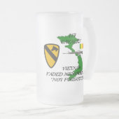 1e Cavalry Vietnam Bevroren Mok (Voorkant rechts)