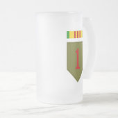 1e D.D. met Vietnam Service Ribbon Matglas Bierpul (Voorkant rechts)