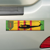 1e infanteriedivisie UH-1 Huey VSM Bumpersticker (Op auto)