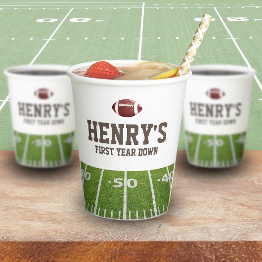 1e jaar down Football Boy's Birthday Papieren Bekers