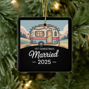 1e kerst getrouwd 2025 Vintage Camper RV Keramisch Ornament